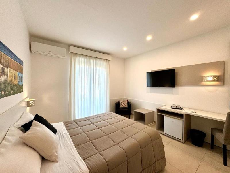 Hotel Jonio image