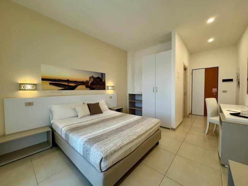 Hotel Jonio image