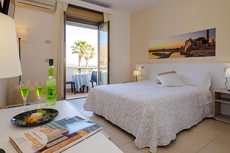 Hotel Jonio image