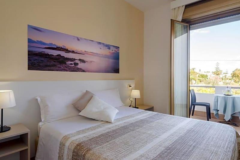 Hotel Jonio image