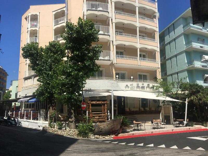 Sirena Boutique Hotel image