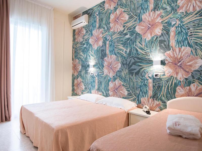Sirena Boutique Hotel image