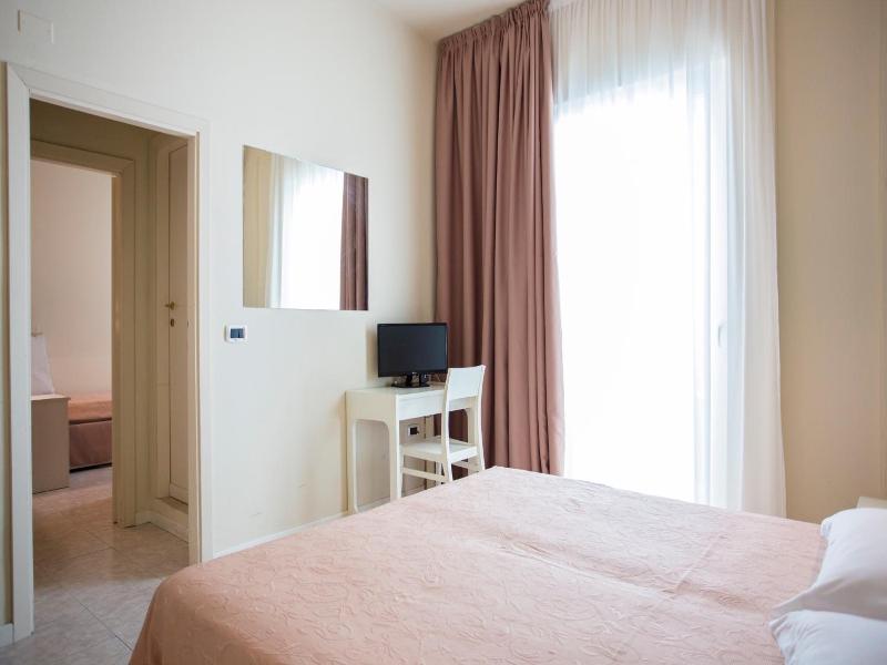 Sirena Boutique Hotel image
