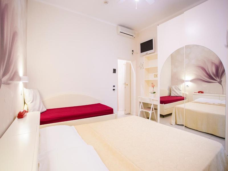 Sirena Boutique Hotel image