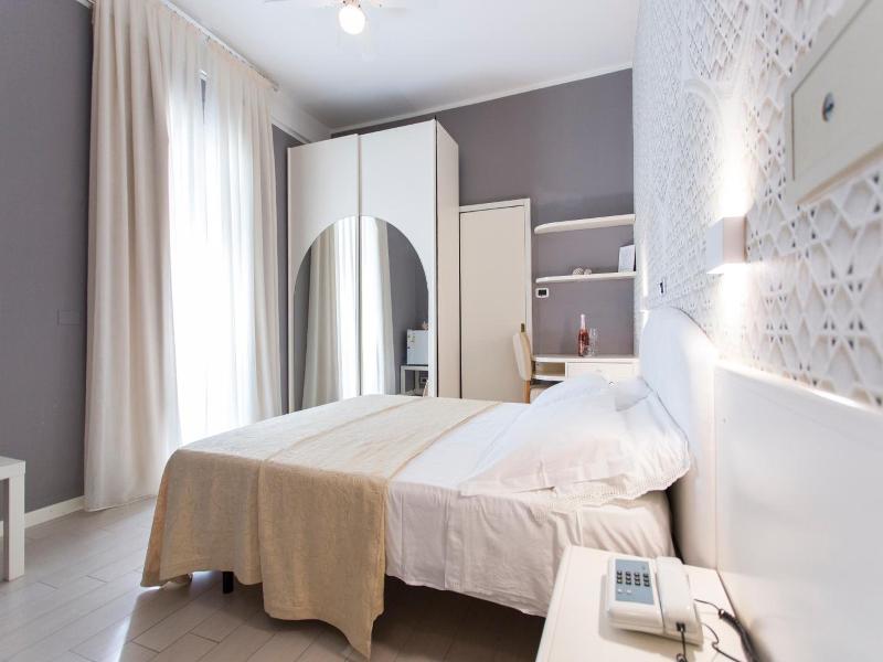 Sirena Boutique Hotel image
