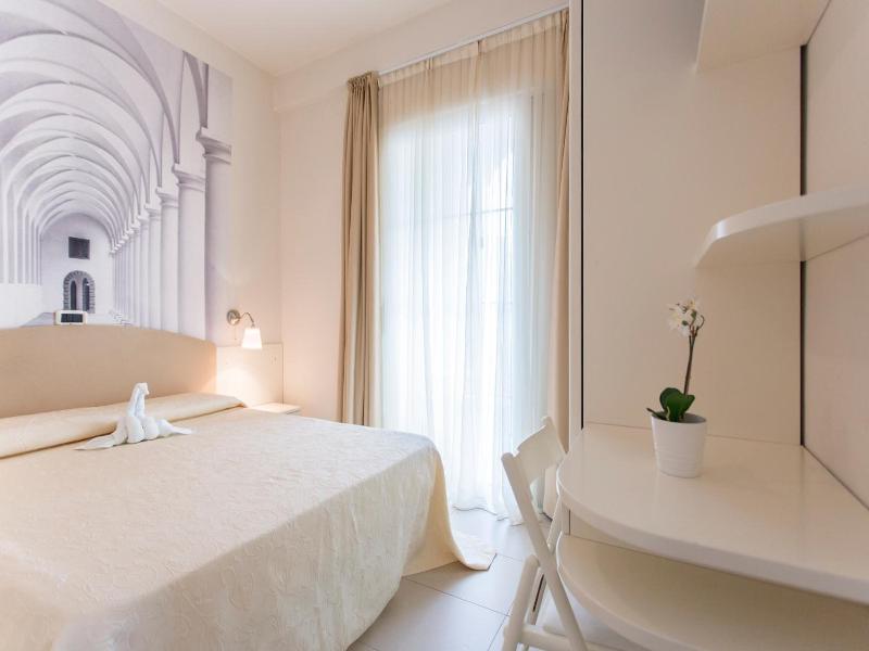 Sirena Boutique Hotel image