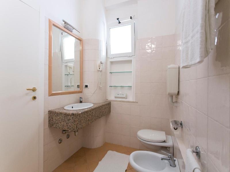 Sirena Boutique Hotel image