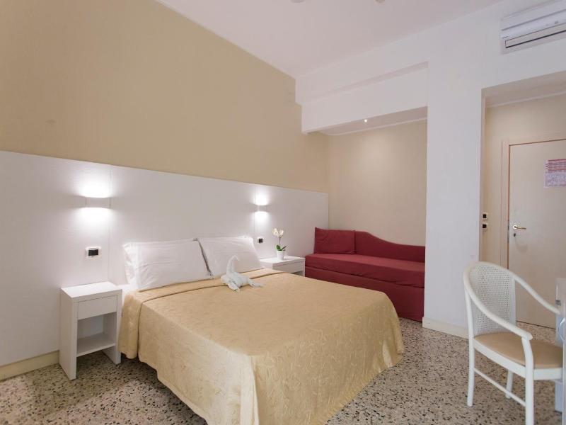 Sirena Boutique Hotel image