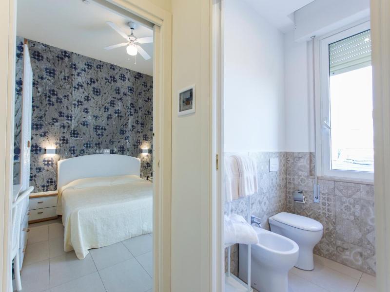 Sirena Boutique Hotel image