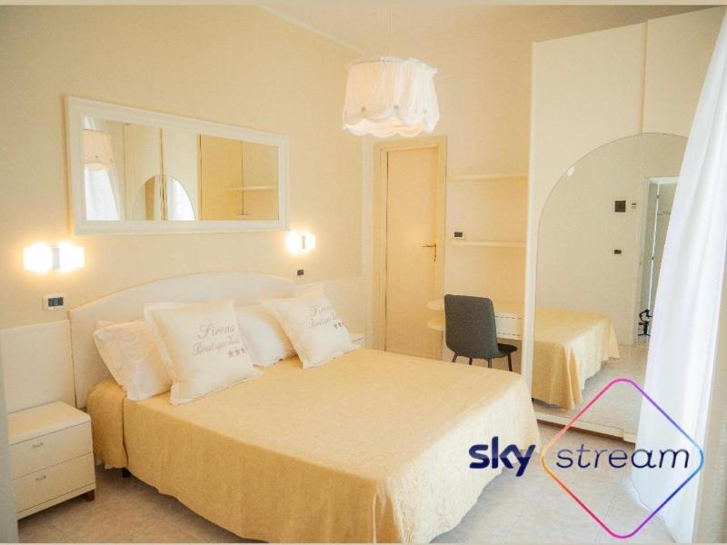Sirena Boutique Hotel image