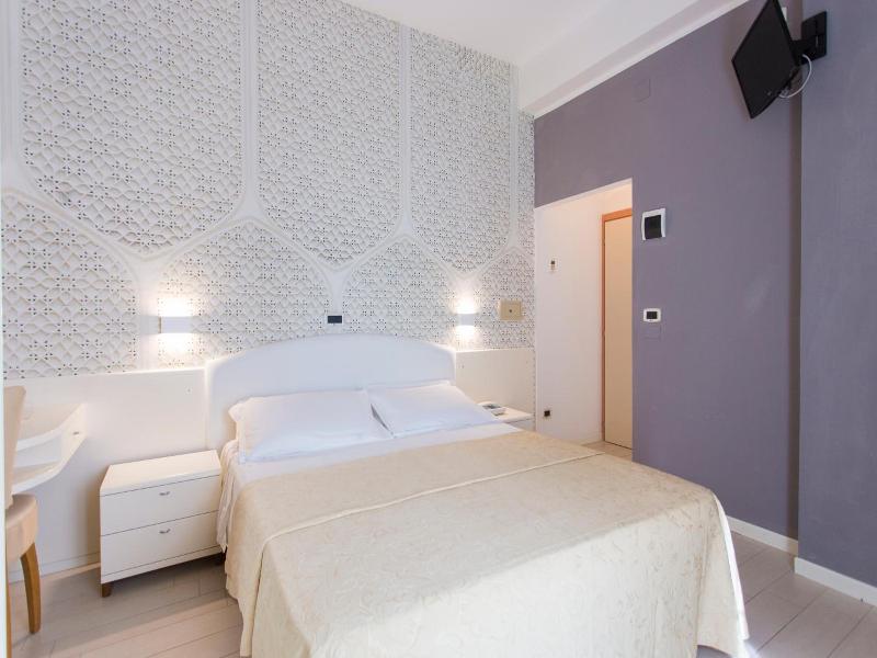 Sirena Boutique Hotel image