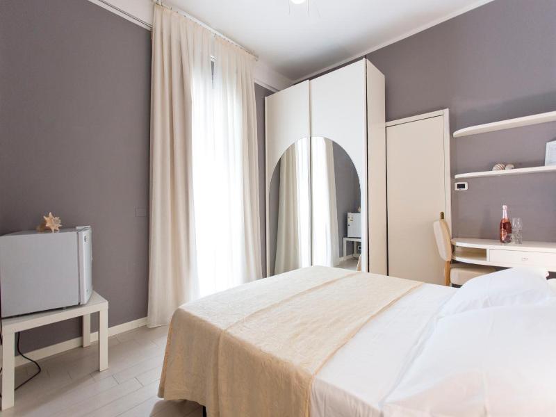 Sirena Boutique Hotel image