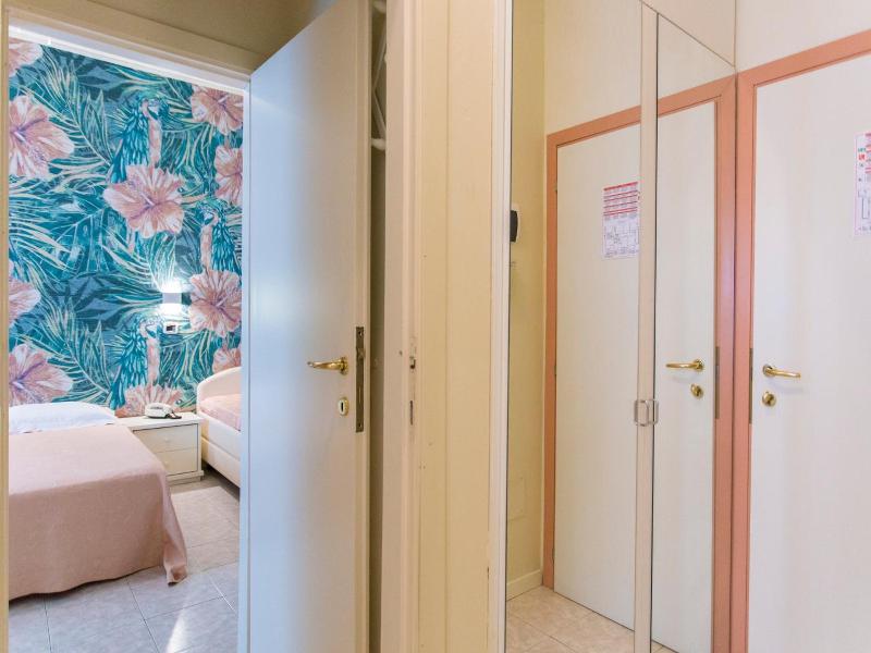 Sirena Boutique Hotel image