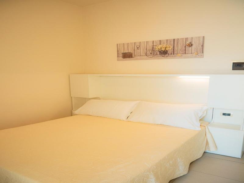Sirena Boutique Hotel image
