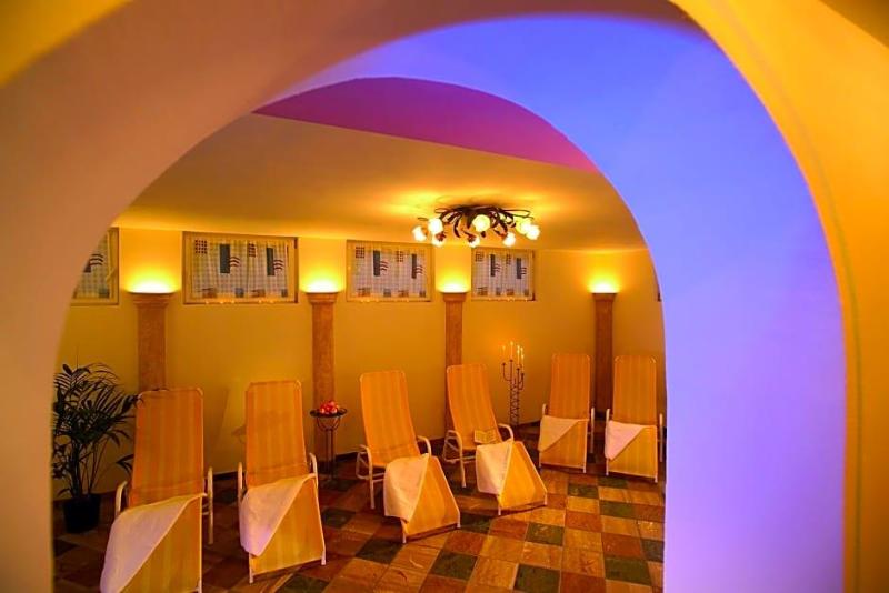 Parkhotel Plauserhof image