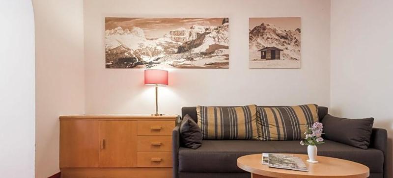 Parkhotel Plauserhof image