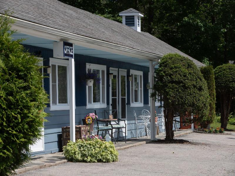 Governor S Rock Motel
