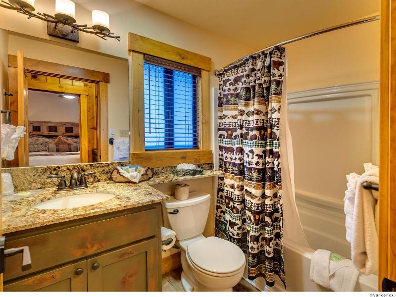 Cedar Glen Lodge image