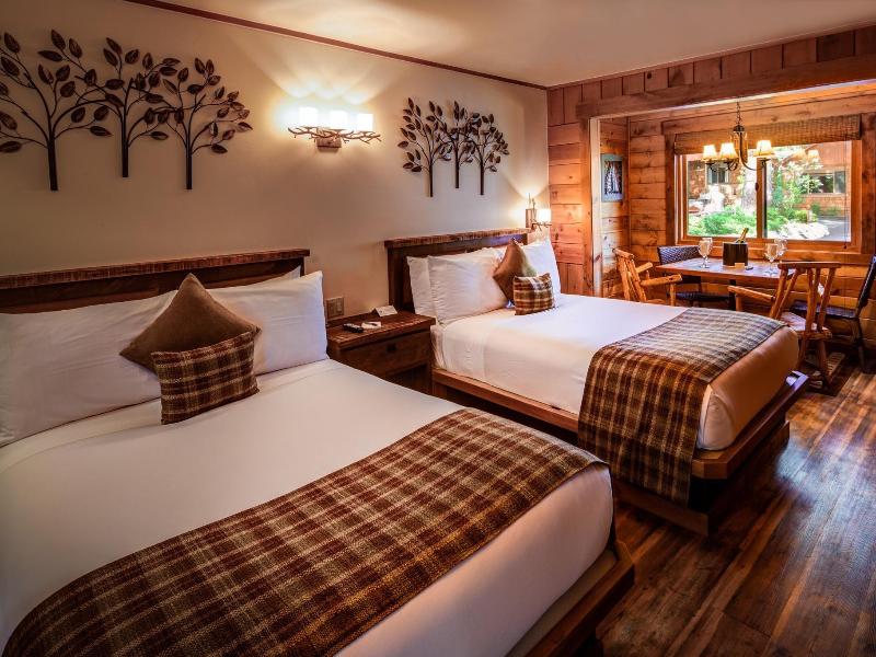 Cedar Glen Lodge image