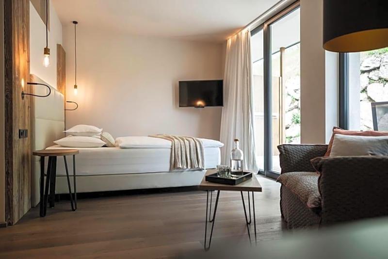 Alpine Spa Resort Viktoria image