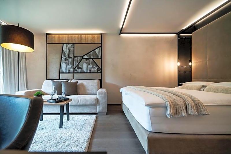 Alpine Spa Resort Viktoria image
