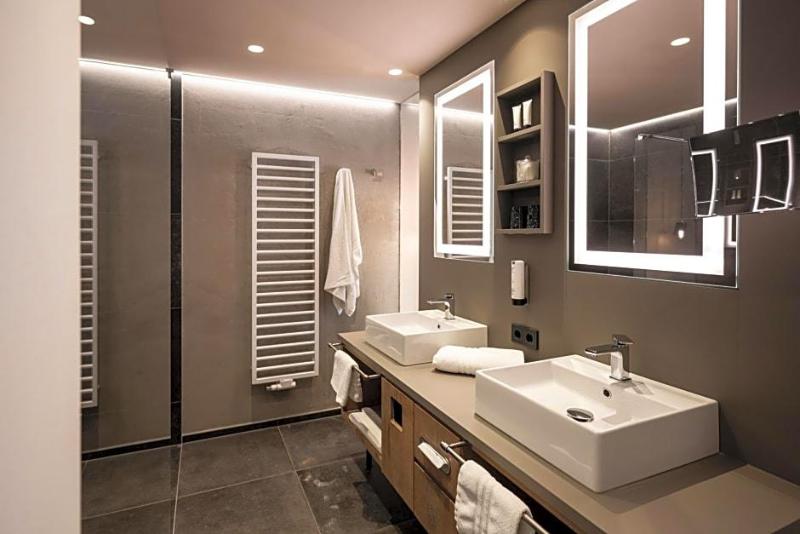 Alpine Spa Resort Viktoria image
