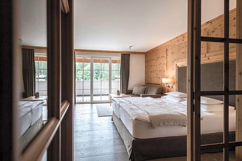 Alpine Spa Resort Viktoria image