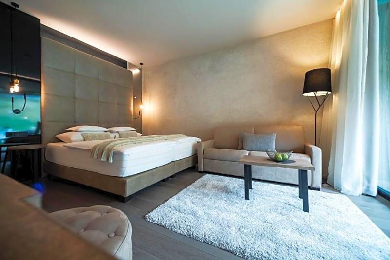 Alpine Spa Resort Viktoria image