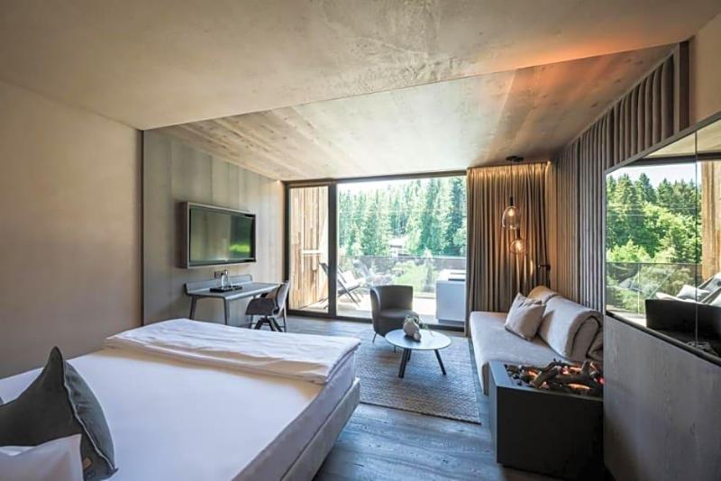 Alpine Spa Resort Viktoria image