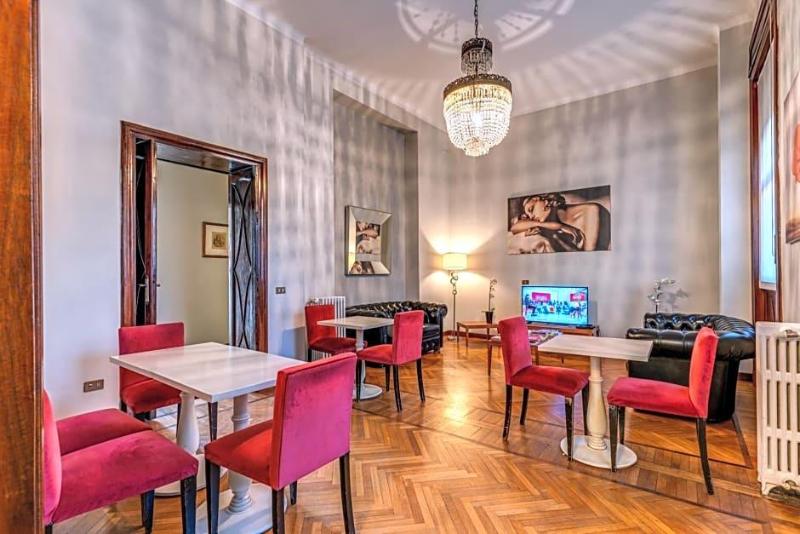 Hotel Apollo image