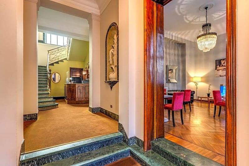 Hotel Apollo image