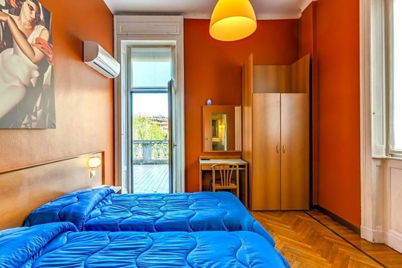 Hotel Apollo image