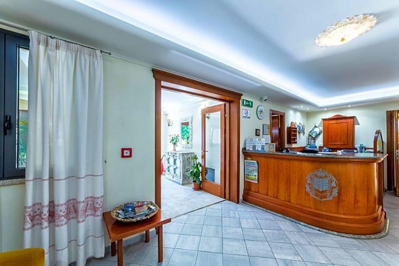Hotel Il Melograno image