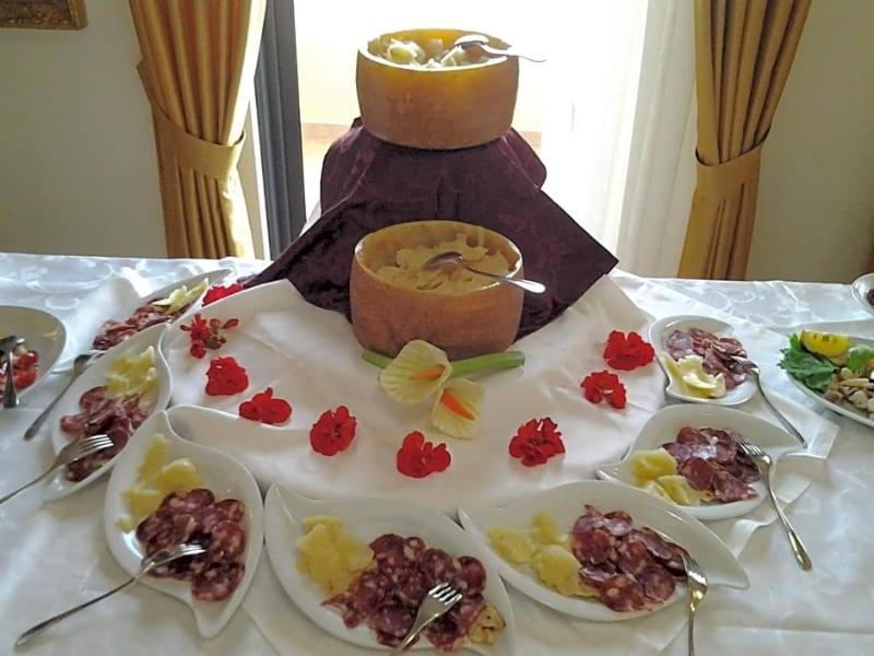 Hotel Il Melograno image