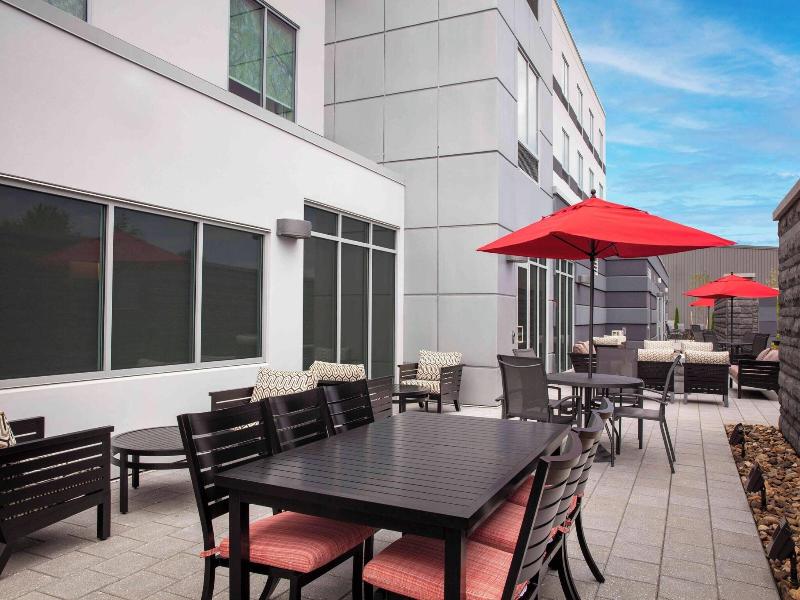 Fairfield Inn & Suites By Marriott Lewisburg image