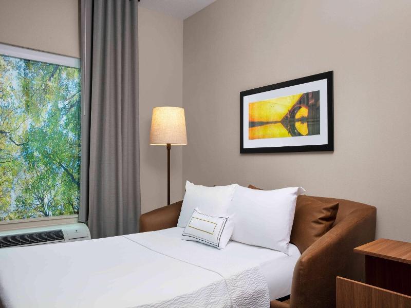 Fairfield Inn & Suites By Marriott Lewisburg image