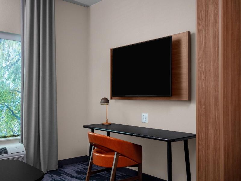 Fairfield Inn & Suites By Marriott Lewisburg image
