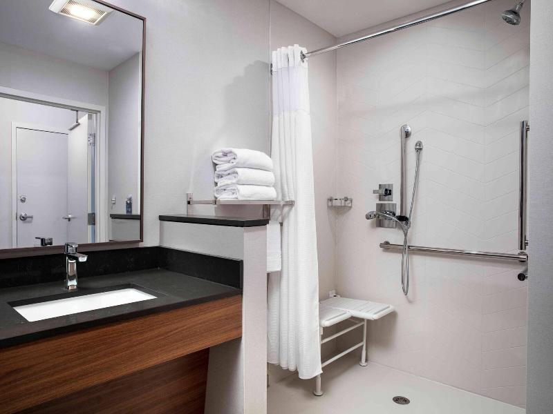 Fairfield Inn & Suites By Marriott Lewisburg image