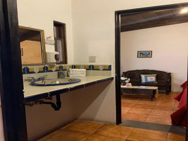 Hotel T Kon T image