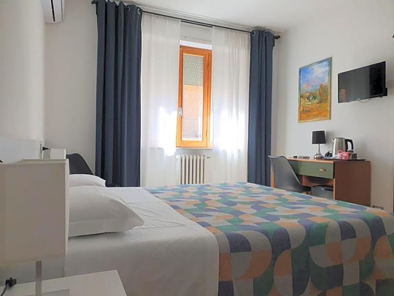 Hotel Cormorano image