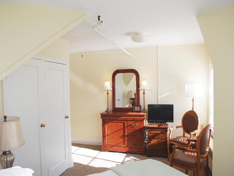 Anne S Washington Inn image