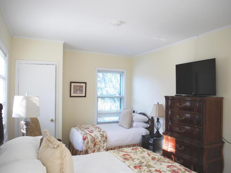 Anne S Washington Inn image