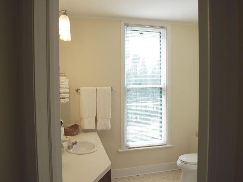 Anne S Washington Inn image