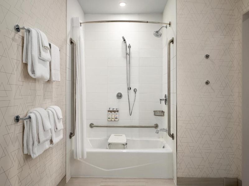 Holiday Inn Express Strathroy An Ihg Hotel image