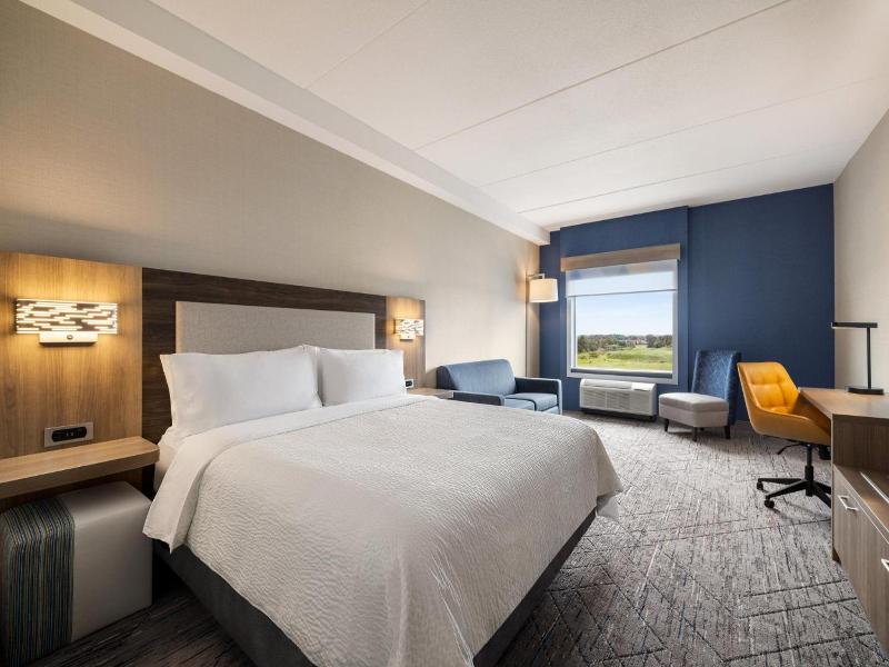 Holiday Inn Express Strathroy An Ihg Hotel image