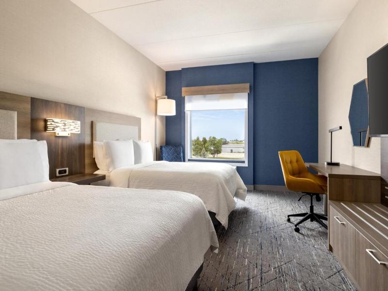 Holiday Inn Express Strathroy An Ihg Hotel image