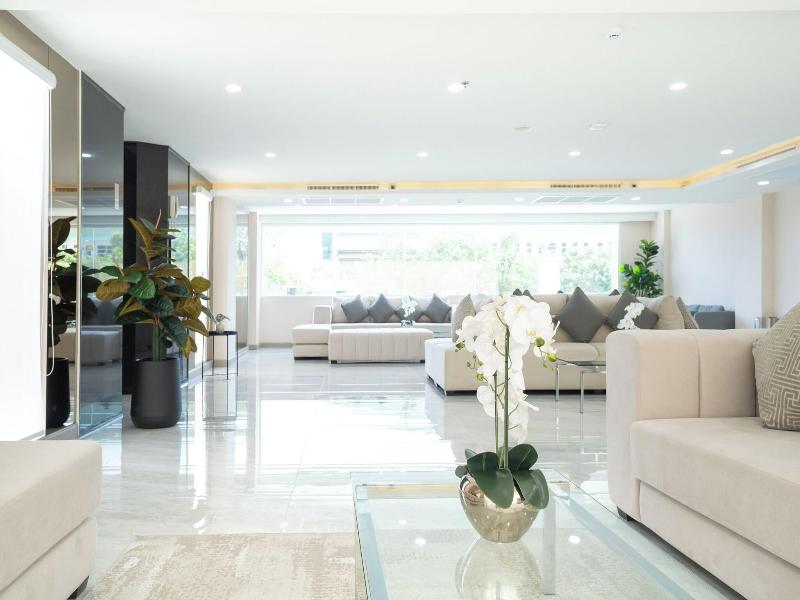 Oriole Residence image