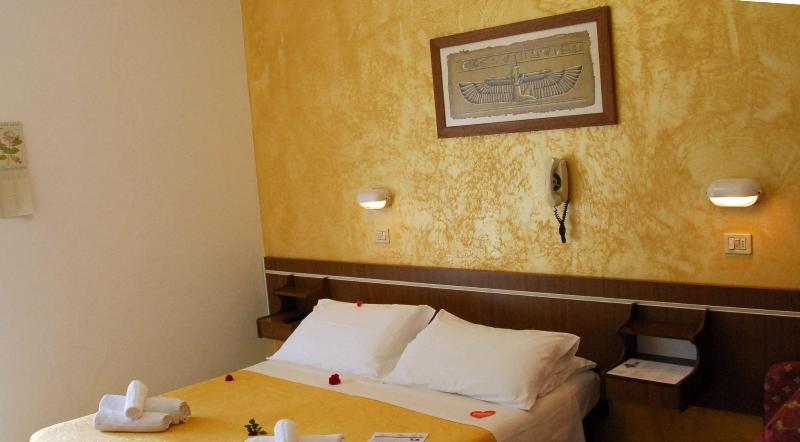 Hotel Hollywood image
