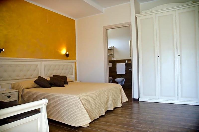 Hotel Augusta image
