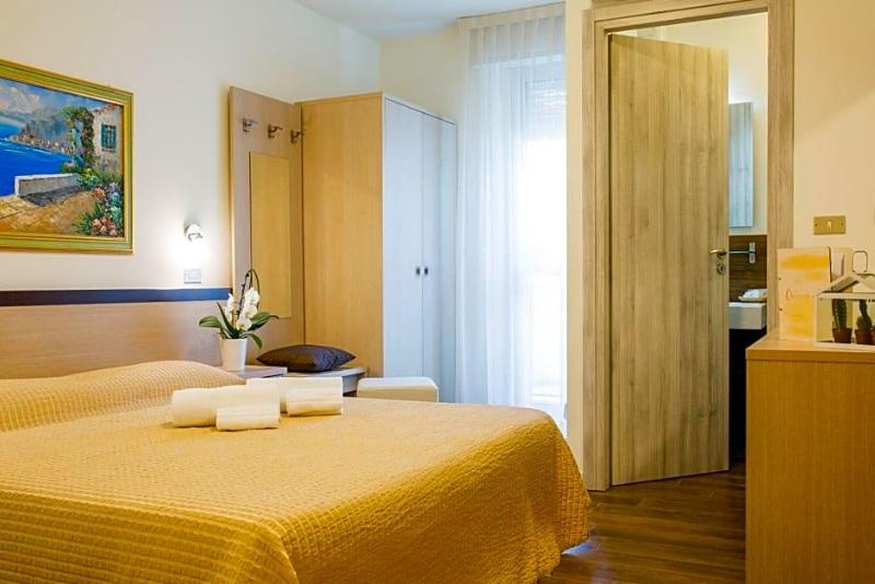 Hotel Augusta image